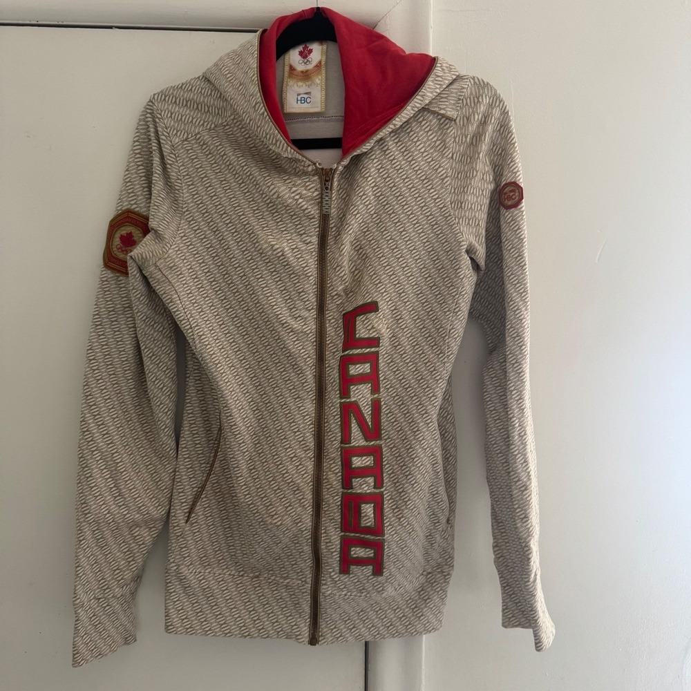 HBC Canadian Olympic Team Womens Medium Zip Up Hoodie Beige Vancouver 2010